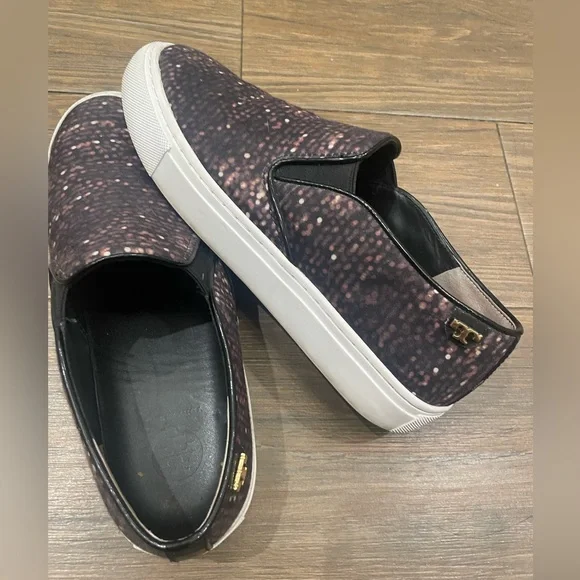 Tory Burch Stylish Slip-On Sneakers with Black Pattern (6.5 fits like size 7) - Picture 3 of 4
